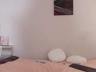 Charlotte-curvy live cam preview