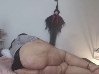 Charlotte-curvy live cam preview