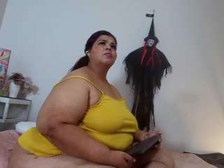 Charlotte-curvy live cam preview