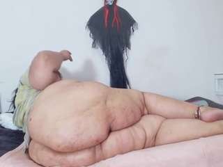 Charlotte-curvy live cam preview