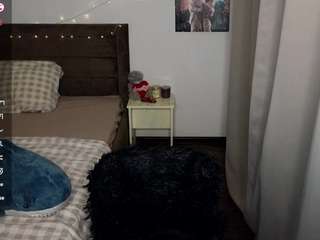 le modèle effullia est en webcam porno dans un show sur le site camsoda, il possède les tags suivants: black hair,brown eyes,yoga,twerk,toys,submissive,squirter,spanking,skinny,no drinking,natural,mistress,lush,lovense,fingering,dirty talk,dildo or vibrator,cuckold,cock rating,asian