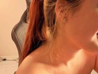 french-eyes's CamSoda show and profile