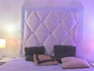 lu-hamilton Live Webcam on CamSoda