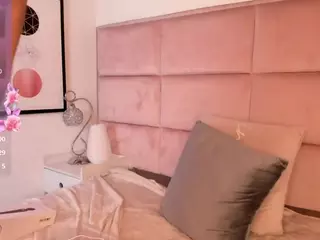 Marianna Ray's Live Sex Cam Show