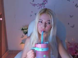 melody-staarr live webcam show