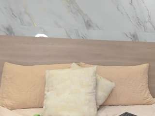 Tiffany-Jhas live cam preview
