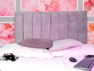 valery-trans live webcam show