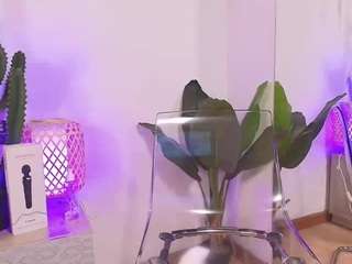 caro-beach-dh Live Webcam on CamSoda