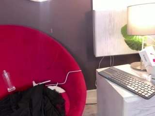 caro-beach-dh Live Webcam on CamSoda