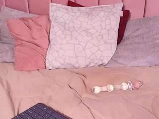 caro-beach-dh Live Webcam on CamSoda