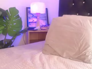 Caro-beach-DH's Live Sex Cam Show