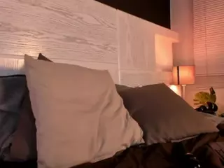 Caro-beach-DH's Live Sex Cam Show
