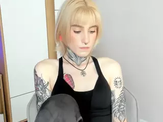 EdwinaDarlington's Live Sex Cam Show