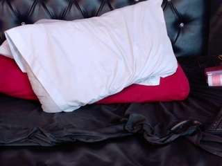ekka-urrda Live Webcam on CamSoda