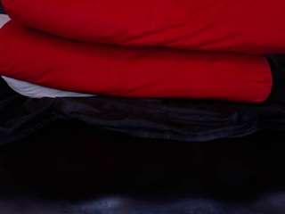 ekka-urrda's CamSoda show and profile