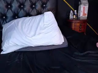 Eka-Urda's Live Sex Cam Show