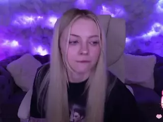 EviStar's Live Sex Cam Show