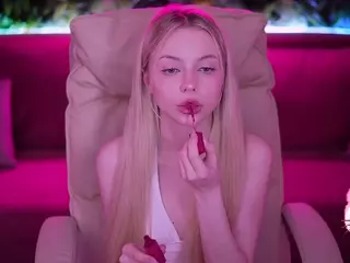 EviStar's Live Sex Cam Show