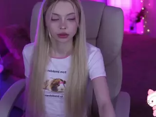 EviStar's Live Sex Cam Show