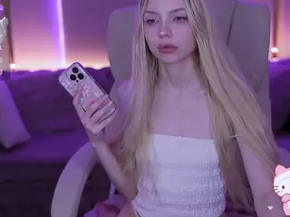 EviStar's Live Sex Cam Show