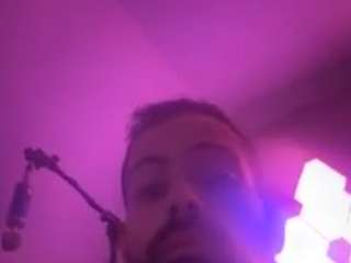 gucciyoshy Live Webcam on CamSoda