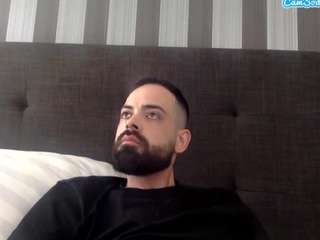 gucciyoshy Live Webcam on CamSoda