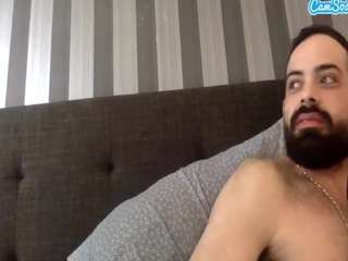 gucciyoshy Live Webcam on CamSoda