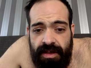 gucciyoshy Live Webcam on CamSoda