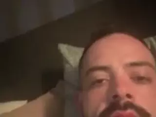 gucciyoshy's Live Sex Cam Show
