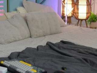 SilverrMoon live cam preview