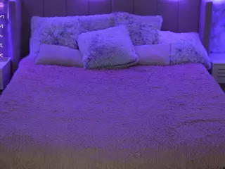 SilverrMoon's Live Sex Cam Show