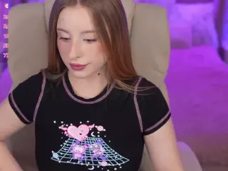 SilverrMoon's Live Sex Cam Show
