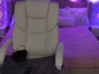 SilverrMoon's Live Sex Cam Show