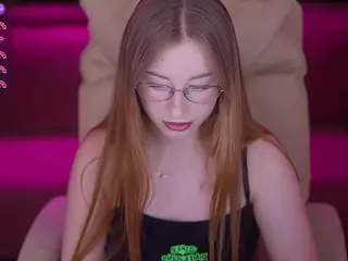 SilverrMoon's Live Sex Cam Show