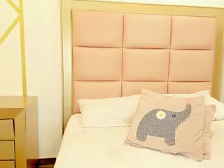 Alina-Chapman's Live Sex Cam Show