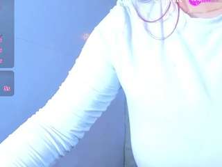 ambar72-b Live Webcam on CamSoda