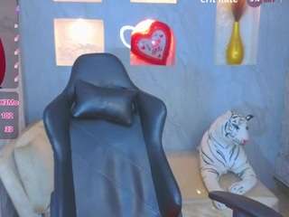AMBARSEXYTITS