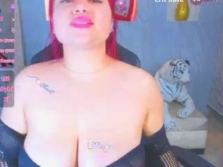AMBARSEXYTITS live cam preview