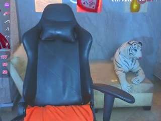 AMBARSEXYTITS