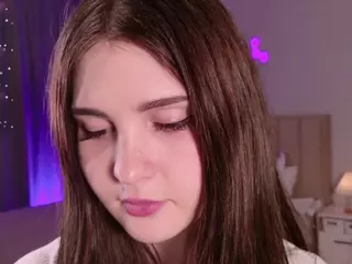 EvaBunnyrot's Live Sex Cam Show