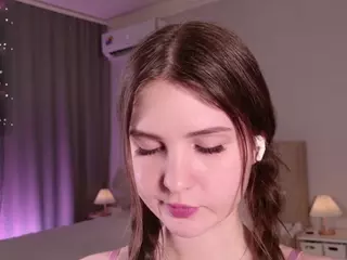EvaBunnyrot's Live Sex Cam Show