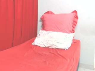 FunHotAss live cam preview