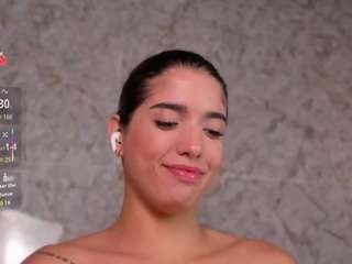 hannavasquez's CamSoda show and profile