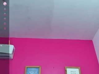 innocenthazel Live Webcam on CamSoda