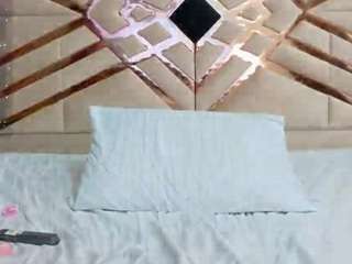 innocenthazel Live Webcam on CamSoda