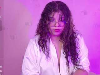 innocenthazel Live Webcam on CamSoda