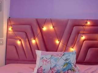 innocenthazel from CamSoda