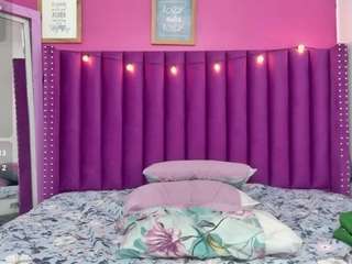 innocenthazel live cam profile