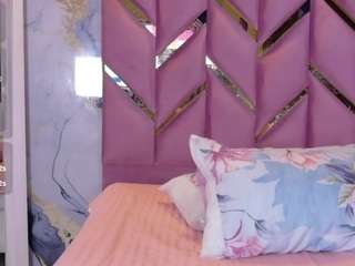 innocenthazel webcam model