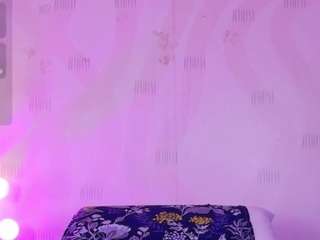 innocenthazel's CamSoda show and profile